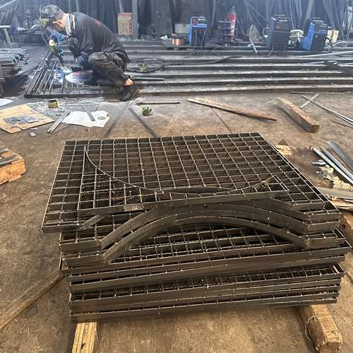 鋼格柵板憑啥火了這4點(diǎn)太關(guān)鍵了